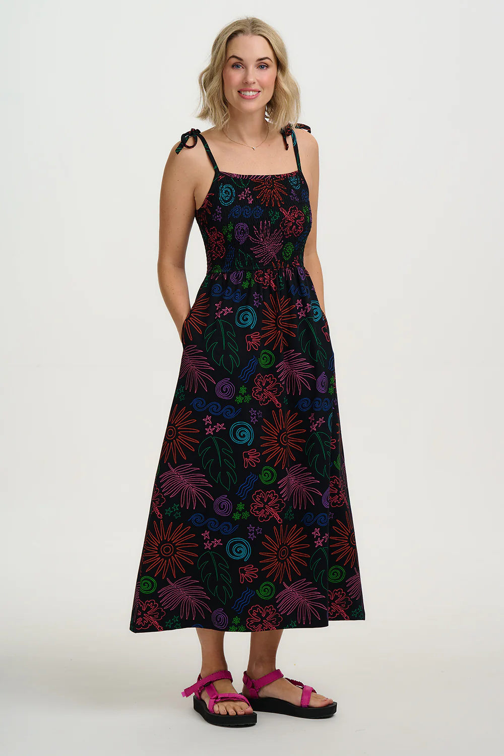 Willa Shirred Jersey Midi Dress - Black, Island Fiesta